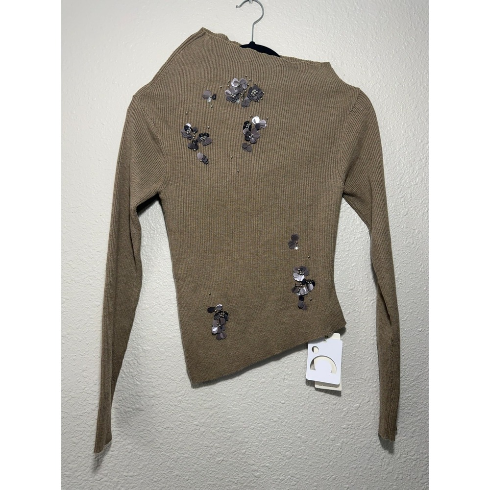 NWT Commense M Women's Long Sleeve Top Sequin Flower Detail Asymmetrical Ribbed - Picture 2 of 12